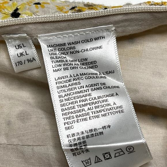 Urban Outfitters Womens‎ High Rise Balboa Eyelet Shorts Size L Yellow Side Zip - Picture 6 of 7